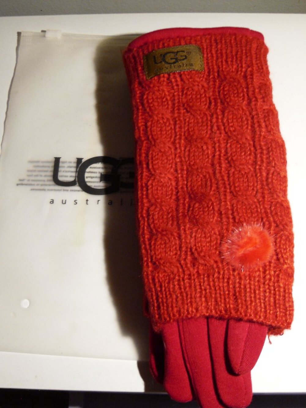 UGG women's gloves RED NEW